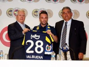 Valbuena İmzayı Attı