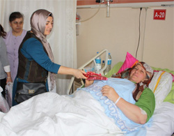 Rize'de Şifa Tadında Kitap Dağıtıldı