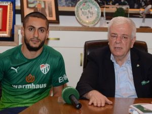 Barış Yardımcı, Bursaspor’a İmzayı Attı