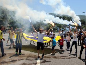 Fenerbahçe’yi Düzce’de Taraftarlar Karşıladı