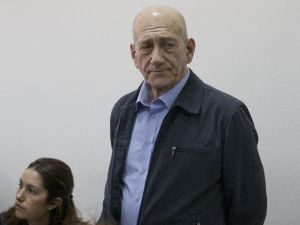 Eski İsrail Başbakanı Olmert Serbest Bırakıldı
