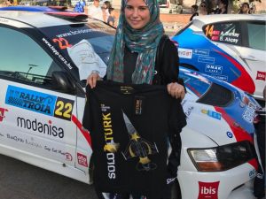 Aracı Yanan Rallici Burcu Çetinkaya O Anları Anlattı
