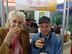 Özbekler, Çaykur’un Yeşil Çayını Sevdi