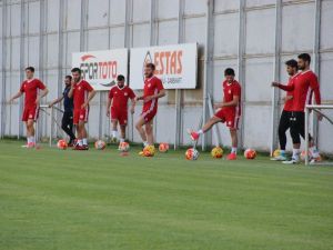 Sivasspor Yeni Sezona Çift Antrenmanla Hazırlanıyor