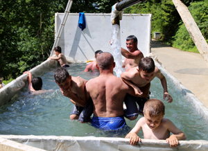 Rize'de Çocuklar İçin "Mobil Havuz" Servisi