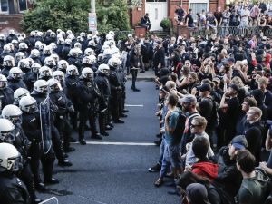 Hamburg Sokaklarında G-20 Protestosu Sürüyor