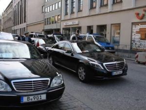 Erdoğan’ın Konvoyu Hamburg’da 10 Dakika Bekletildi
