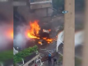 Protestocular Polis Panzerini Yaktı, Alevler Binaya Sıçradı