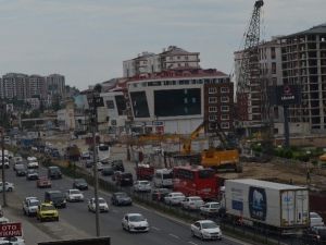 Yaklaşık 780 Bin Nüfuslu Trabzon’da 180 Bin 697 Tescilli Araç Bulunuyor