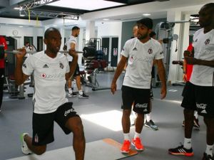 Beşiktaş Salonda Çalıştı