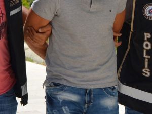 Sakarya’da Daeş Operasyonu : 9 Gözaltı