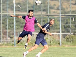 Osmanlıspor Günü Çift İdmanla Tamamladı