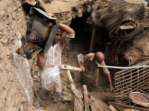 Pakistan’da Yağışın Bilançosu Ağır: En Az 16 Ölü