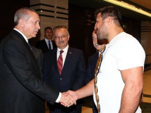 Cumhurbaşkanı Erdoğan, Recep Kara’yı Ağırladı