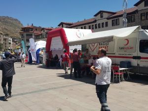 Gümüşhane’de Sağlık Kurumlarından 15 Temmuz İçin Kan Bağışı Kampanyası