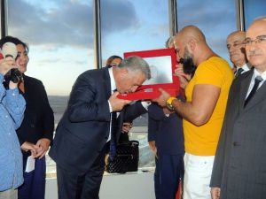 Bakan Arslan’dan Kule Çalışanlarına Sürpriz Ziyaret
