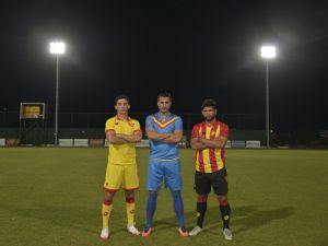 Göztepe Yeni Formalarını Tanıttı