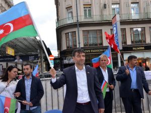 Avusturya’da “Ermeni Katliamına Son” Gösterisi