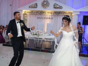 Milli Basketbolcu Esra Ural Dünyaevine Girdi