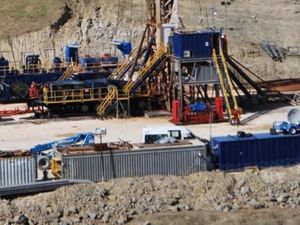 Petrol Kuyusunda Patlama: 30 Ölü