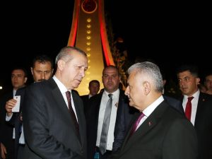 Şehitler Abidesi’nde Buluştular