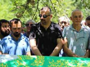 Artvin’deki Kazada Ölen Aynı Aileden 4 Kişi Toprağa Verildi