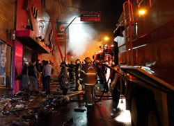 İstanbul'da yangın faciası! 5'i çocuk 6 ölü