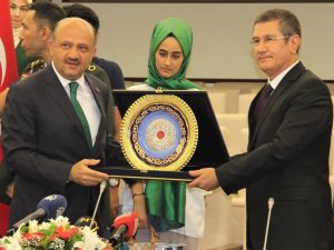 Bakan Işık, Görevini Nurettin Canikli’ye Teslim Etti