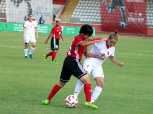 Türkiye Kadın Futbol Takımı Çin’i 5’ledi