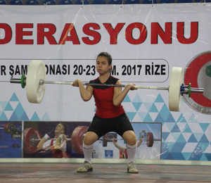 15 Temmuz Şehitleri Türkiye Halter Şampiyonası Rize'de Başladı