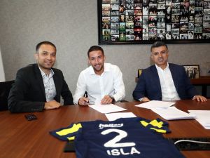 Isla Fenerbahçe’ye İmzayı Attı!