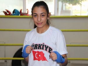 Gözünü Dünya Şampiyonluğuna Dikti