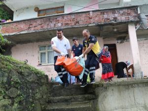 Sağlık Ekipleri Diyaliz Hastası Demirci İçin Seferber Oldu