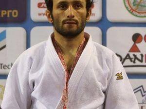 Bekir Özlü Judoda Altın Madalya Kazandı