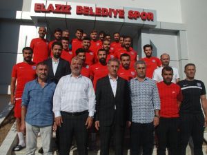 Elaziz Belediyespor’da Toplu İmza Töreni