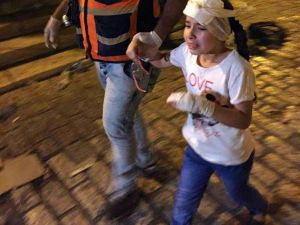 İsrail Polisi 13 Filistinliyi Yaraladı