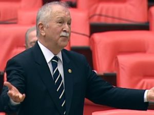 Chp’li Bektaşoğlu’ndan Bakan Fakıbaba’ya "Fındık Fiyatlarına Müdahale" Çağrısı