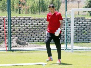 Ali Tandoğan, Şanlıurfaspor İle İlk Antrenmanına Çıktı