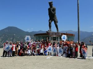 Öğrenciler "Damla Projesi" İle Uçurtma Şenliğinde Eğlendi