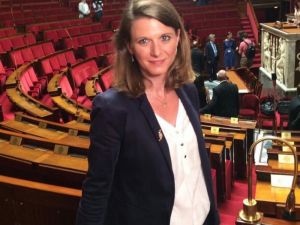 Fransa’da Kadın Milletvekiline Saldırı
