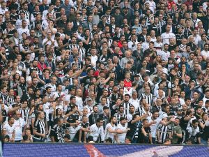 Beşiktaş Taraftarından Şenol Güneş Tepkisi
