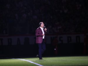 "Kenetlenelim Ve 50 Yılımızı Şampiyonlukla Taçlandıralım"