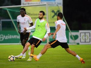 Galatasaray Avusturya Kampını Sürdürüyor
