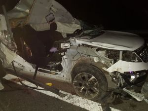 Kontrolden Çıkan Araç Bariyerlere Çarptı: 2 Çocuk Öldü