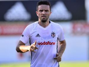 Gökhan Gönül 6 Hafta Yok
