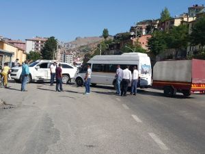 Aynı Noktada 2 Saatte 2 Kaza: 4 Yaralı