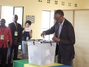 Ruanda’da Kagame Yeniden Devlet Başkanı
