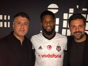 Lens’ten Fenerbahçe Taraftarına Teşekkür