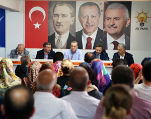 Cumhurbaşkanı Erdoğan, Ak Parti Rize İl Başkanlığını Ziyaret Etti