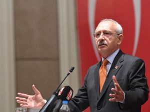 Partisinin Belediye Başkanlarını Topladı